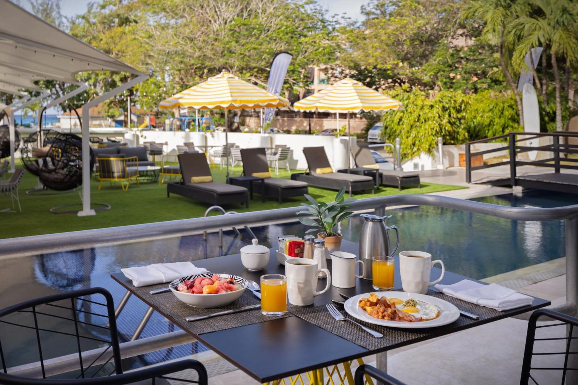 The Rockley By Ocean Hotels - Breakfast Included بريدج تاون المظهر الخارجي الصورة